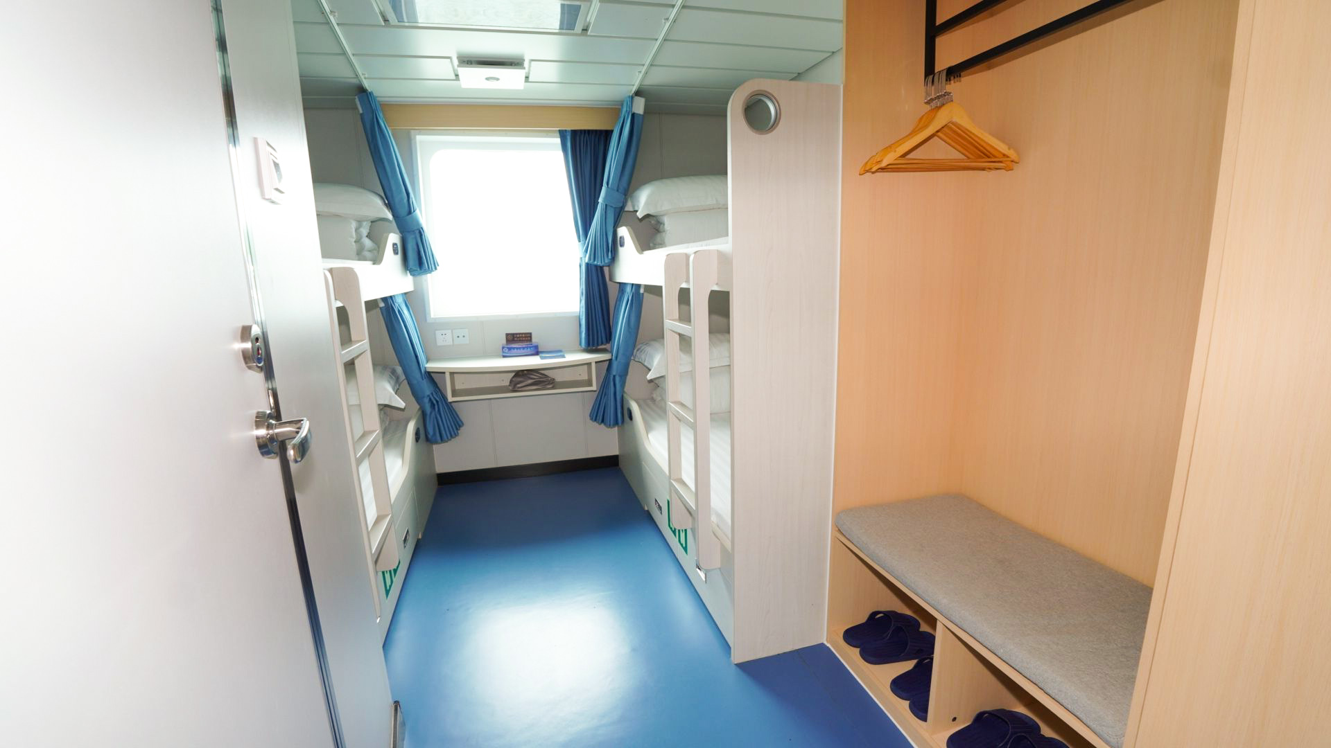 海景四人间上铺/位西沙四天游